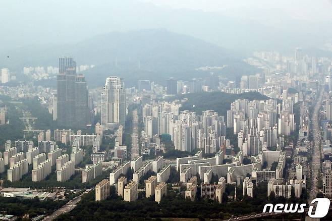 서울 강남구 대치동 일대 아파트 단지 모습. 2020.6.23/뉴스1 © News1 이광호 기자