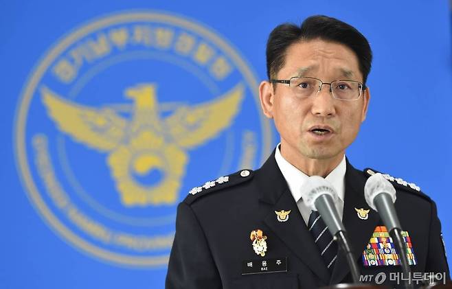 [수원=뉴시스] 김종택기자 = 배용주 경기남부지방경찰청장이 2일 오전 경기 수원시 장안구 경기남부지방경찰청에서 이춘재 연쇄살인 사건에 대한 종합 수사결과를 발표하고있다. 2020.07.02.  semail3778@naver.com