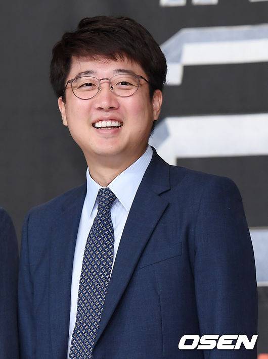 [OSEN=곽영래 기자]이준석이 포토타임을 갖고 있다. / youngrae@osen.co.kr