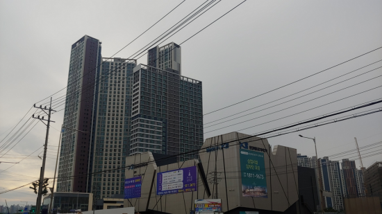 경기 김포시 걸포동 한강메트로자이2차. 6·17 대책에서 김포시가 빠지면서 분양권 프리미엄이 상승한 것으로 알려졌다. (사진=임온유 기자)
