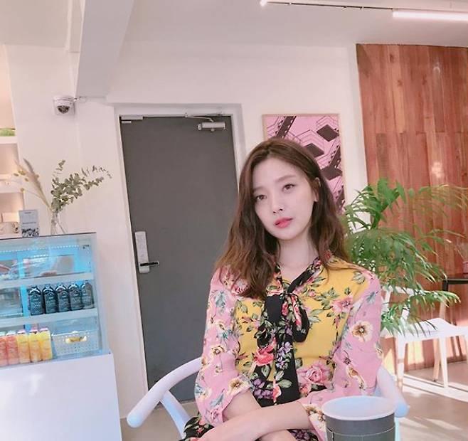 ▲ 배우 겸 작가 송채윤. 출처ㅣ송채윤 인스타그램