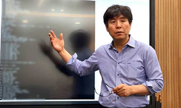 서강대학교 현대원 커뮤니케이션학부 교수