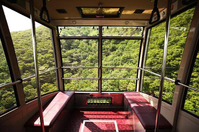 두륜산케이블카 길이는 1.6km, 편도 8분가량 걸린다.