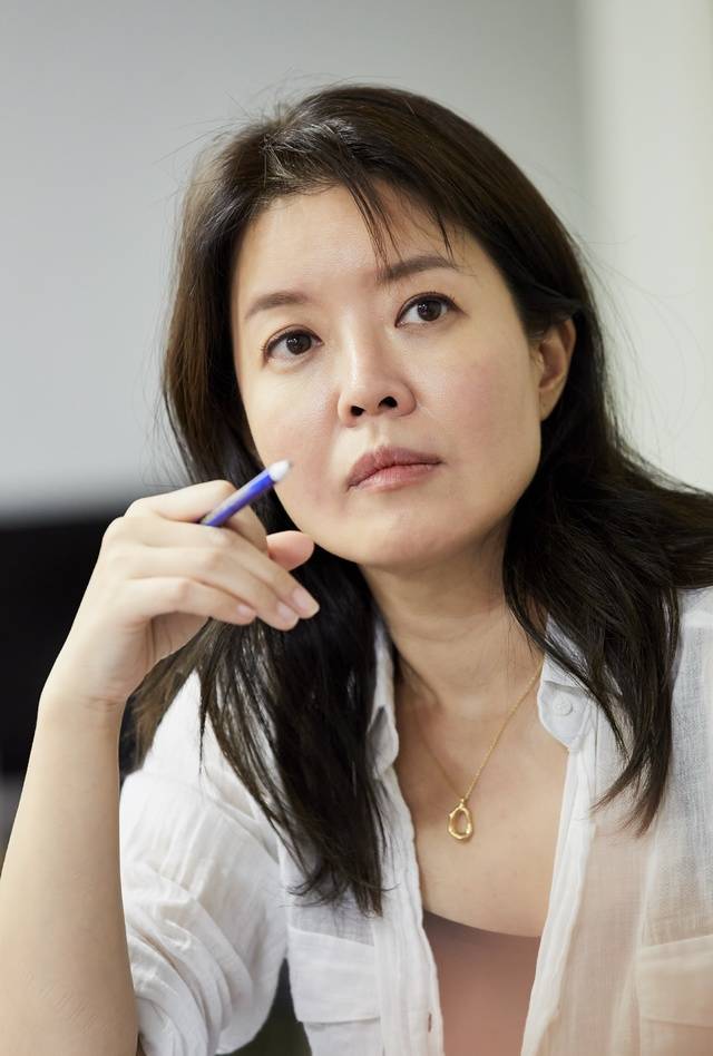 [서울=뉴시스] 연극 '마우스피스' 김여진. 2020.07.10. (사진 = 연극열전 제공) photo@newsis.com