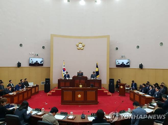 기장군의회 본회의 장면 [기장군의회 제공]