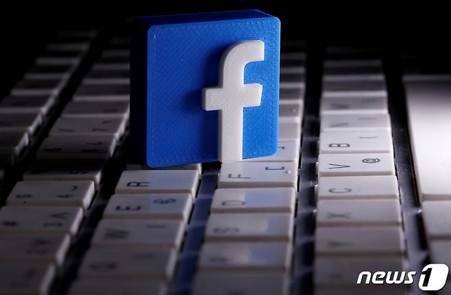 지난 10일 금요일 '앱 크래시'(앱이 정상적으로 실행되지 않고 강제종료되는 현상)의 원인은 페이스북의 소프트웨어 개발 도구(SDK·Software Development Kit) 탓인 것으로 파악됐다.  ⓒREUTERS=뉴스1