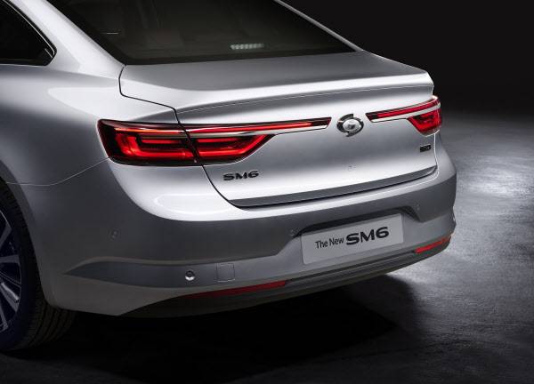 '더 뉴 SM6' 뒷모습/르노삼성자동차