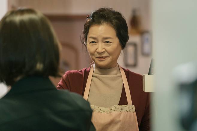배우 원미경/ 사진제공=tvN '아는 건 별로 없지만 가족입니다' © 뉴스1