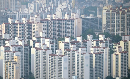 현행 '국토의 계획 및 이용에 관한 법률'은 용도지역에 따라 용적률을 규제하는데 도심 1종 일반주거지역 최대 200%, 2종 일반주거지역 250%, 3종 일반주거지역 300%다. 서울시의 경우 고밀개발을 막기 위해 조례와 시행령을 통해 최대 용적률을 더 낮게 설정한다. /사진=머니투데이