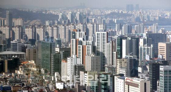 일 한국무역협회에서 바라본 서울 강남 아파트 단지 모습 [사진=이데일리 DB]