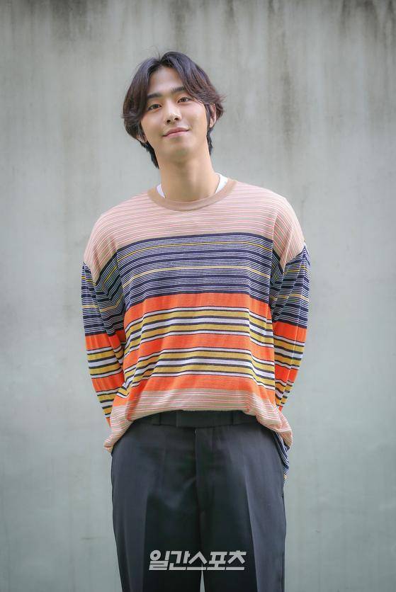 제56회 백상예술대상 TV 부문 신인 연기상을 수상한 배우 안효섭이 7일 오후 서울 마포구 상암동의 한 식당에서 일간스포츠와 취중 인터뷰를 가졌다. 박세완 기자 park.sewan@jtbc.co.kr / 2020.07.07/