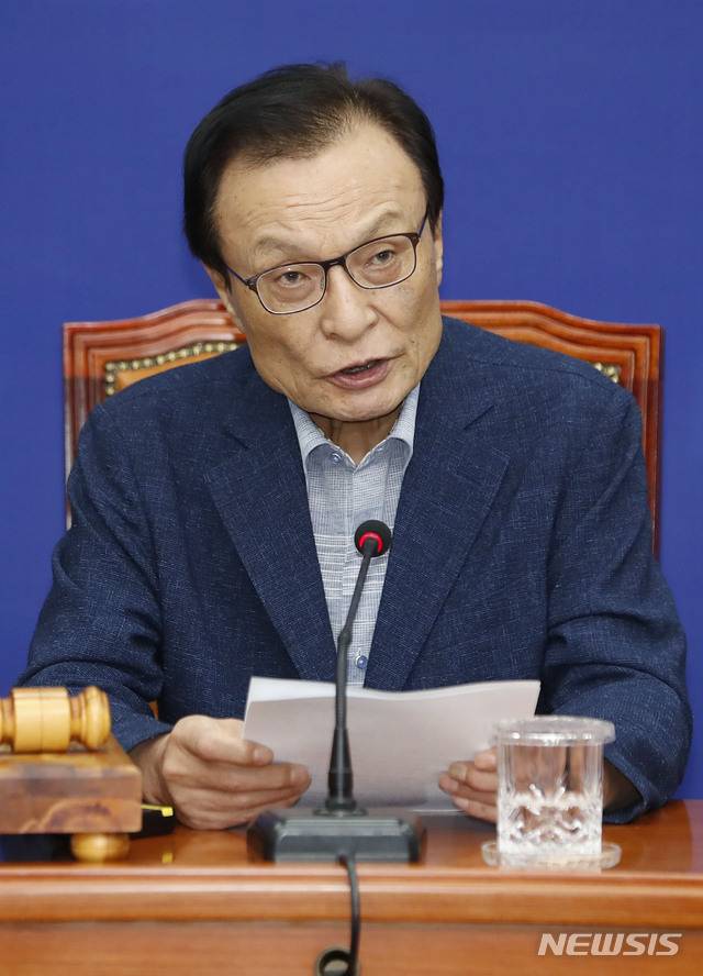 [서울=뉴시스] 최동준 기자 = 이해찬 더불어민주당 대표가 24일 서울 여의도 국회에서 열린 최고위원회의에서 발언하고 있다. 2020.07.24. photocdj@newsis.com