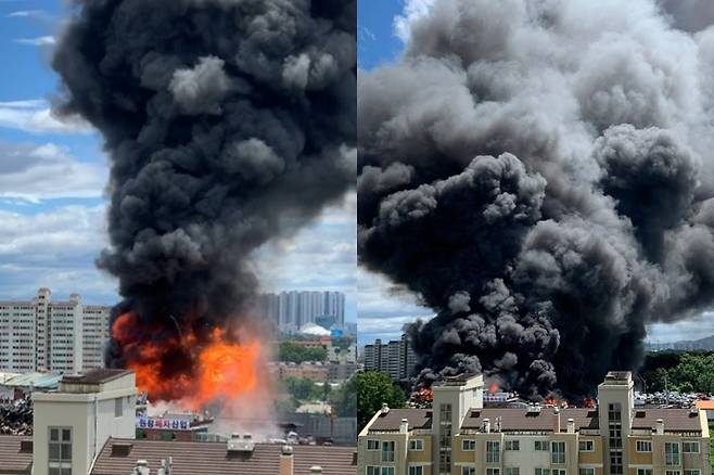 고양 자동차 폐차장 불 - 25일 오전 경기 고양시 일산서구 덕이동 한 자동차 폐차장에서 불이 나면서 시커먼 연기가 인근 하늘을 뒤덮고 있다. 2020.7.25 독자 제공=서울신문