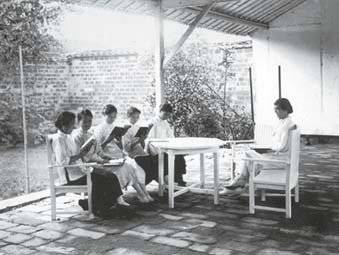 진링여자대학 개교 초기의 수업광경. [사진 김명호]