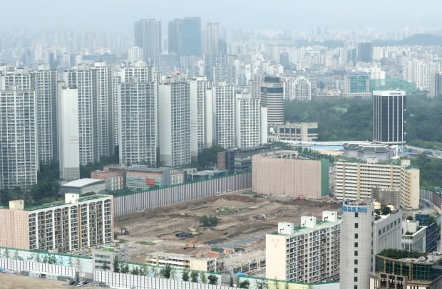 서울 송파구 신천동 미성클로버·진주 아파트 재건축 단지 전경(사진=뉴스1)