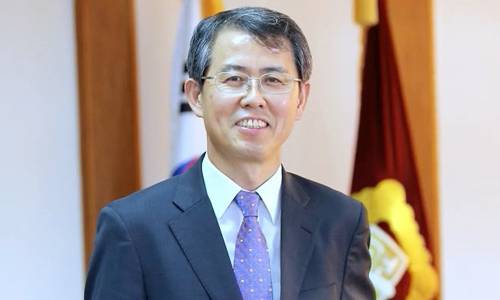 이흥구 부산고법 부장판사. 대법원 유튜브 캡처