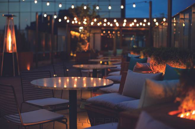 RYSE 사이드 노트 클럽