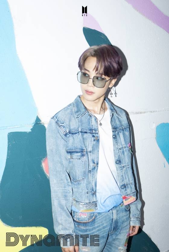 방탄소년단 지민, 인형 같은 '꽃미모' 셀카..韓개인최단시간 100만 '좋아요' 돌파