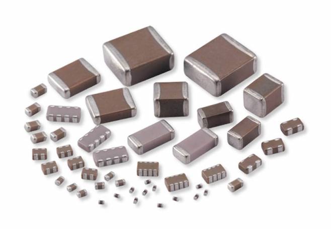 24일 업계에 따르면 삼성전기는 아이폰12에 장착할 초고용량 MLCC 개발을 완료했다. [사진=삼성전기]