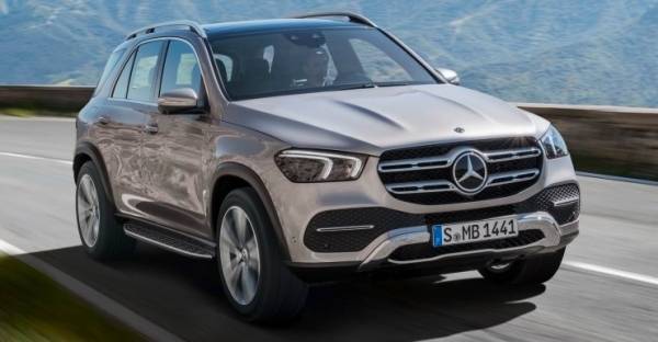 최근 해외에서 벤츠 신형 GLE의 춤추는 모습이 화제가 되면서 벤츠의 차세대 서스펜션에 관심이 쏠리고 있다.