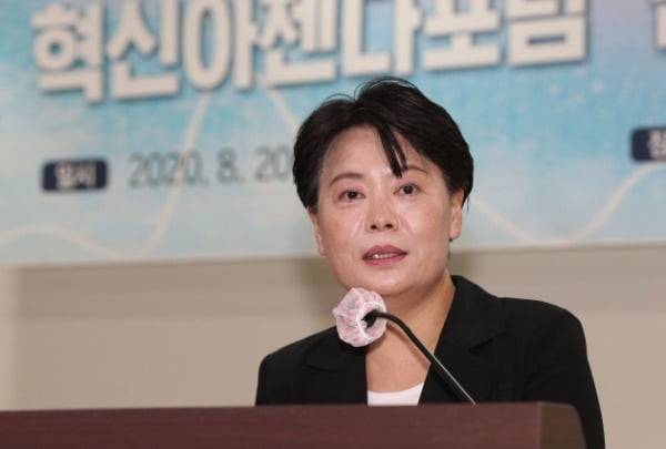 지난달 20일 서울 영등포구 국회의원회관 제2소회의실에서 국민의힘 경제혁신위 주최로 열린 혁신 아젠다 포럼 '분열과 절망을 딛고 미래로'에서 윤희숙 경제혁신위원장이 인사말을 하고 있다. /사진=뉴스1