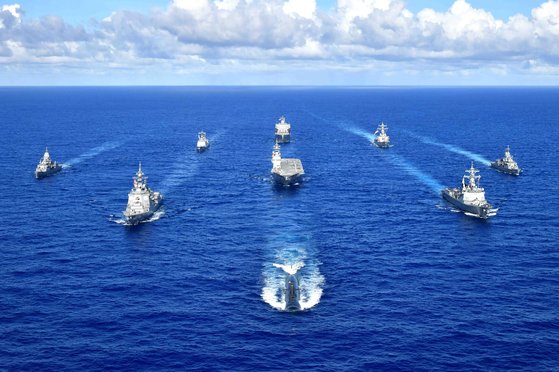 12일(현지시간)부터 양일간 한국 해군, 미국 해군, 일본 해상자위대, 호주 해군의 함정과 잠수함들이 '퍼시픽 뱅가드(Pacific Vanguard 2020)' 훈련을 한다고 미 제7함대가 11일 발표했다. [사진 미 제7함대]
