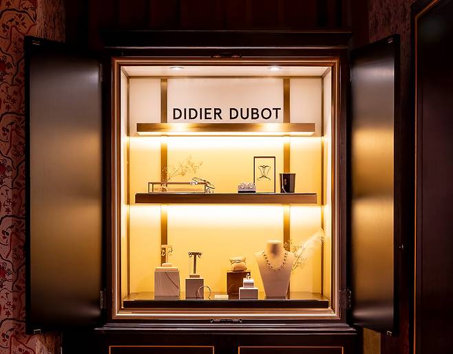©디디에 두보(DIDIER DUBOT)