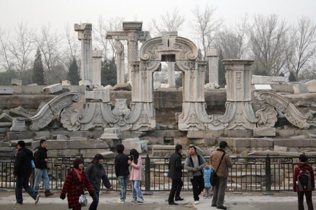 1860년 영국과 프랑스 연합군이 파괴한 원명원 서양루의 흔적. ⓒ최종명