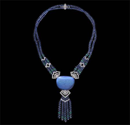 콜로라투라 드 까르띠에, 안간자 네크리스. [Vincent Wulveryck © Cartier]