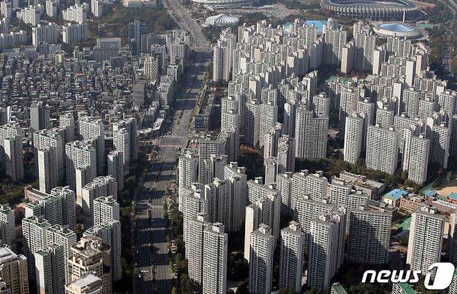 서울 아파트 단지의 모습. © News1 김진환 기자