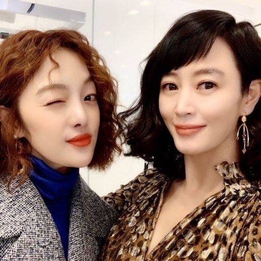 드라마 '하이에나'의 정금자와 심유미(오른쪽부터) ⓒ황보라SNS