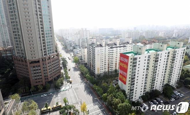 (서울=뉴스1) 이재명 기자 = 22일 오후 서울 양천구 목동7단지 아파트