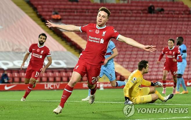 역전 결승골을 터트리고 기뻐하는 리버풀의 디에구 조타 (로이터=연합뉴스)