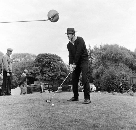 1964년에 개봉한 영화 '007 골드 핑거' 촬영 당시의 '원조 007' 숀 코너리. [중앙포토]