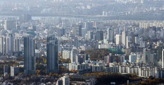 송파구 서울스카이에서 바라본 강남구 일대 아파트 모습.
연합뉴스