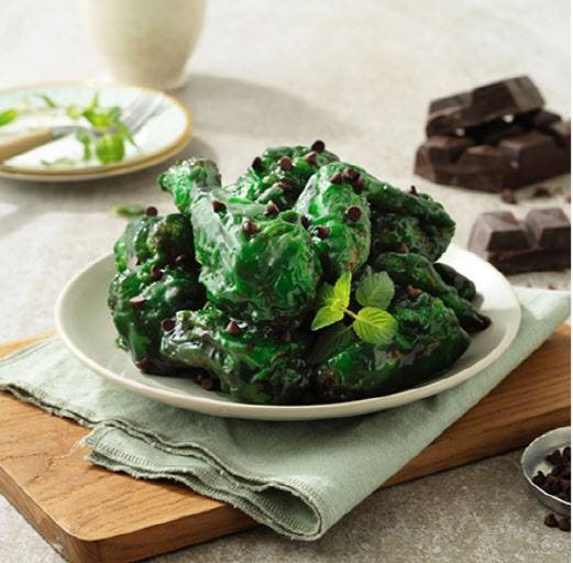 배민상회에서 판매하는 민트초코 치킨소스로 버무린 치킨(사진=배민상회 캡쳐)