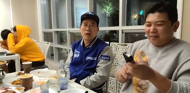 서수길 아프리카TV 대표가 개인 방송에서 '쵸비' 정지훈 관련해 발언하는 장면(사진=인터넷 커뮤니티 캡처).