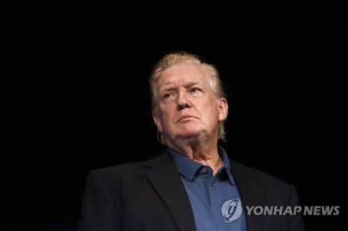 '올백머리' 트럼프 대통령 [AP=연합뉴스] [2019.06.03 송고]
