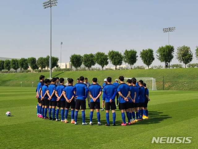 [서울=뉴시스] 카타르 도하에서 열리는 아시아축구연맹(AFC) 챔피언스리그에 참가한 프로축구 수원 삼성. (사진=수원 삼성 제공)