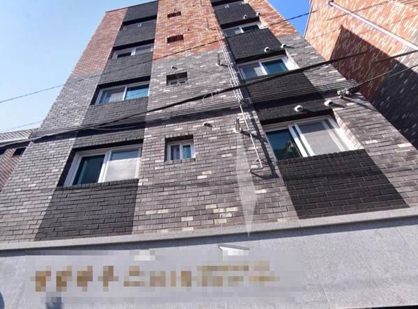 진선미 더불어민주당 미래주거추진단장이 20일 둘러본 서울 동대문구의 LH 매입임대주택 외관. 네이버지도 캡처