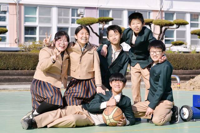 [서울=뉴시스] 전남 강진 작천중 한복교복. 2020.11.20. (사진 = 문화체육관광부 제공) photo@newsis.com