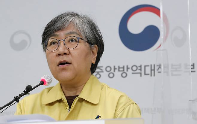 Jeong Eun-kyeong, commissioner of Korea Disease Control and Prevention Agency, speaks during a daily press briefing on the government's COVID-19 response measures on Tueseday. (Yonhap)