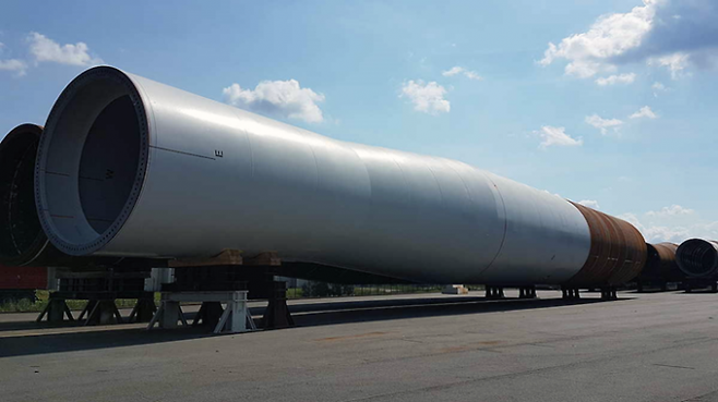 ▲해상풍력타워 모노파일식 하부구조물 모습. 대형 타워 하부구조물은 외경이 최대 12m에 달한다.(사진=EEW그룹 제공)