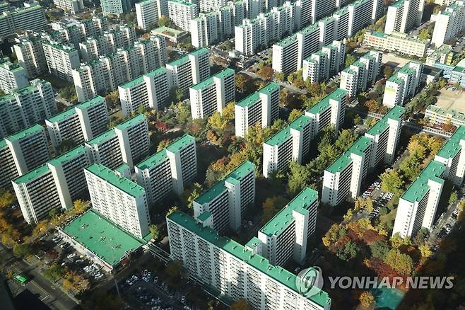 영등포구 63스퀘어에서 바라본 서울 시내 아파트 모습 [연합뉴스 자료사진]