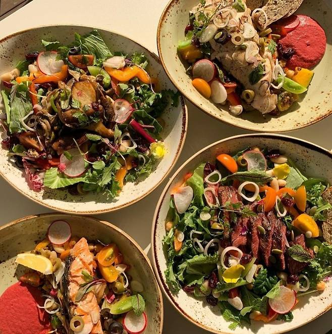 Eight regular and warm salads are available at Orora Burger and Salad. (Photo credit: Orora Burger and Salad)