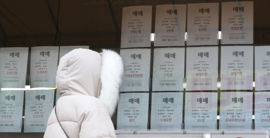 한국감정원이 1일 발표한 지난달 '전국주택가격 동향'에 따르면 세종시의 전셋값이 4.30% 올라 가장 높은 상승률을 기록했다.  

세종=연합뉴스