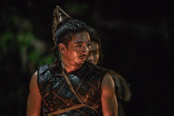 드라마 ‘아스달 연대기’에서 무광 역을 맡았을 당시 모습. [사진 tvN]