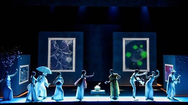 서울예술단의 가무극 '이른 봄 늦은 겨울'