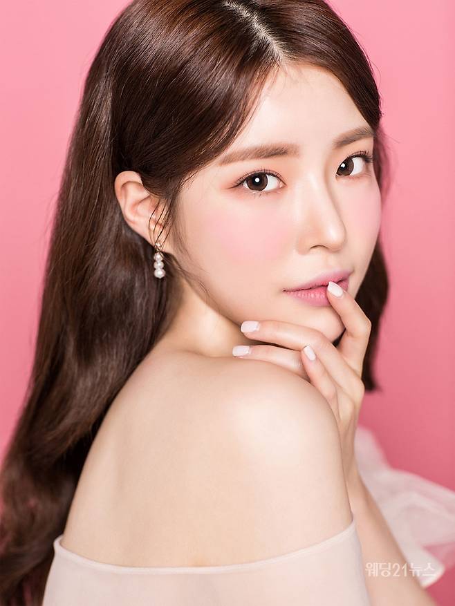 사진 : 보이드 바이 박철, 2021 TRENDY WEDDING HAIR & MAKE UP SHOP