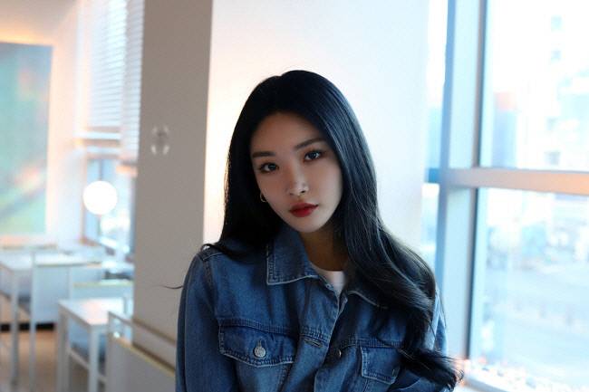 가수 청하. MNH엔터테인먼트